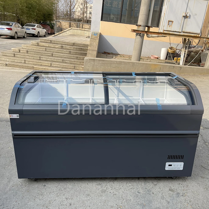 Commercial Chest Freezer - Commercial Merchandising Freezer Island‑Style Chest Display